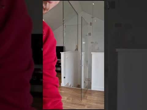 Ventajas de las Cortinas de Cristal en Espacios Iluminados