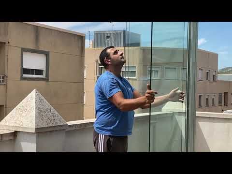 El Montaje Perfecto con Cortinas de Cristal